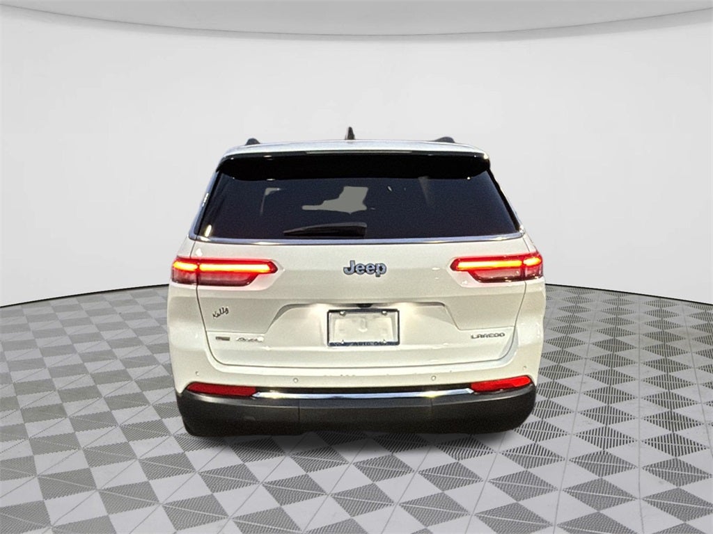 2022 Jeep Grand Cherokee L Laredo