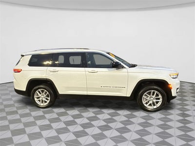 2022 Jeep Grand Cherokee L Laredo