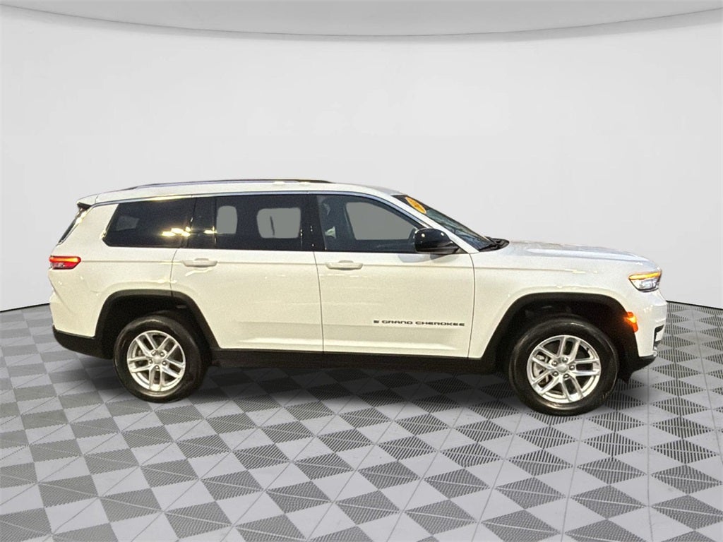2022 Jeep Grand Cherokee L Laredo