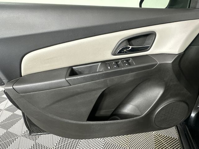 2011 Chevrolet Cruze LS