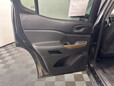2017 GMC Acadia SLE-2