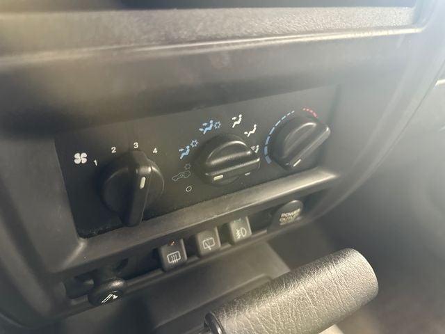 2000 Jeep Cherokee Sport