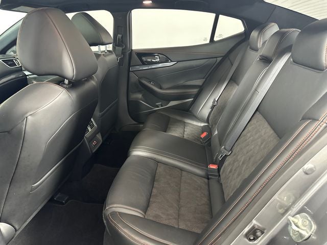 2023 Nissan Maxima SR