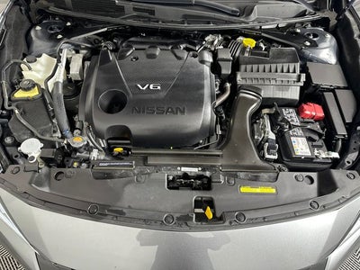2023 Nissan Maxima SR