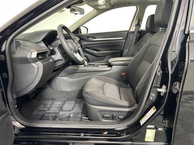 2023 Nissan Altima 2.5 SV Premium Package