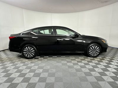 2023 Nissan Altima 2.5 SV Premium Package