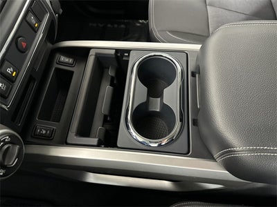 2021 Nissan Titan SV Convenience Package