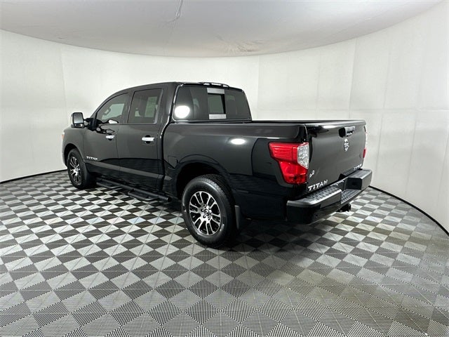 2021 Nissan Titan SV Convenience Package