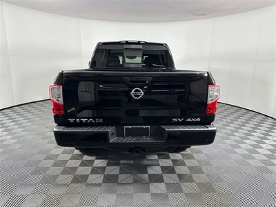 2021 Nissan Titan SV Convenience Package