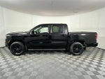 2023 Nissan Frontier SV Midnight Edition & Technology Package