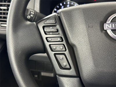 2023 Nissan Frontier SV Midnight Edition & Technology Package