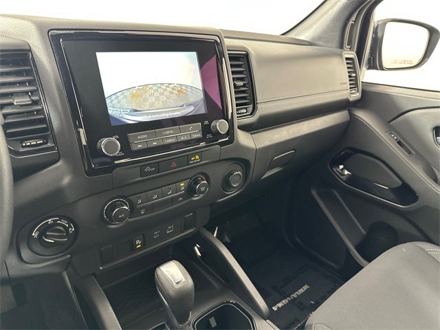 2023 Nissan Frontier SV Midnight Edition & Technology Package