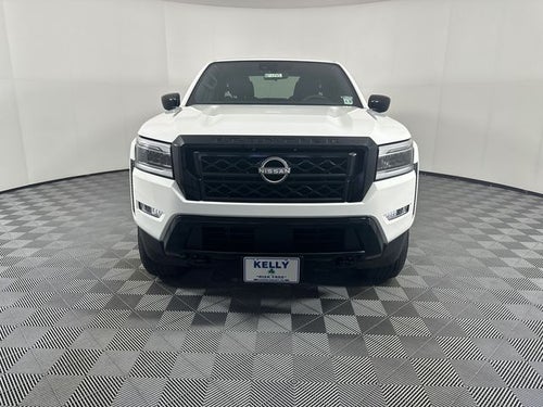 2023 Nissan Frontier SV Midnight Edition & Technology Package