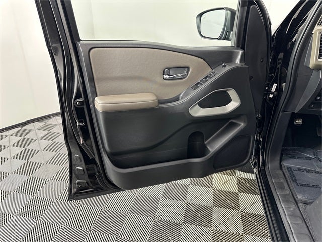 2022 Nissan Frontier SV Technology Package