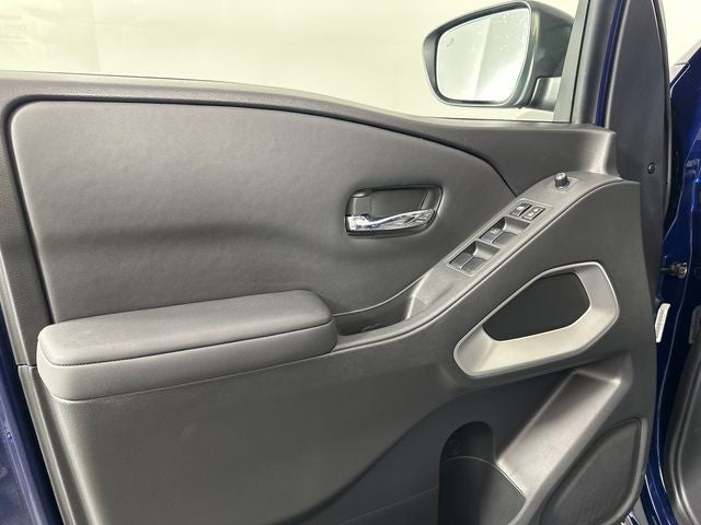 2022 Nissan Frontier SV Technology Package