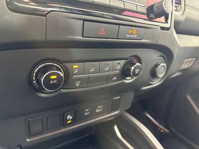 2022 Nissan Frontier SV Technology Package