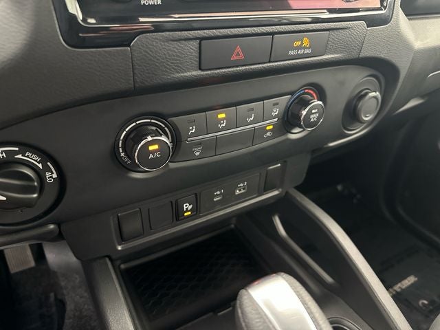 2022 Nissan Frontier S Technology Package