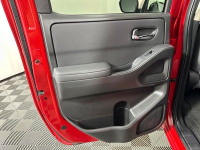 2022 Nissan Frontier SV Convenience & Technology Package