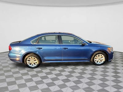 2017 Volkswagen Passat 1.8T S