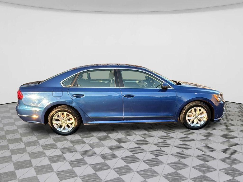 2017 Volkswagen Passat 1.8T S