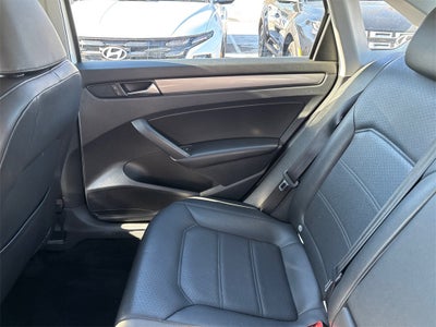 2014 Volkswagen Passat 1.8T Wolfsburg Edition