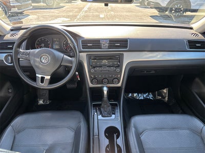 2014 Volkswagen Passat 1.8T Wolfsburg Edition