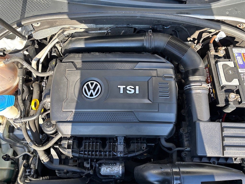 2014 Volkswagen Passat 1.8T Wolfsburg Edition