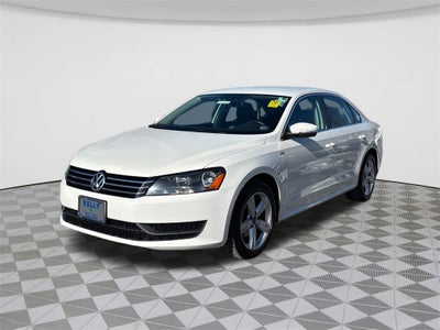 2014 Volkswagen Passat 1.8T Wolfsburg Edition