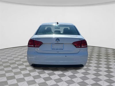 2014 Volkswagen Passat 1.8T Wolfsburg Edition