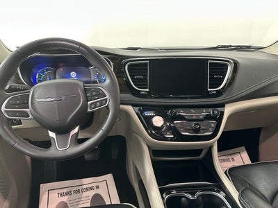 2023 Chrysler Pacifica Hybrid Limited