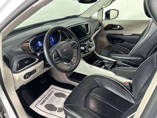 2023 Chrysler Pacifica Hybrid Limited
