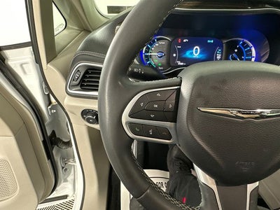 2023 Chrysler Pacifica Hybrid Limited