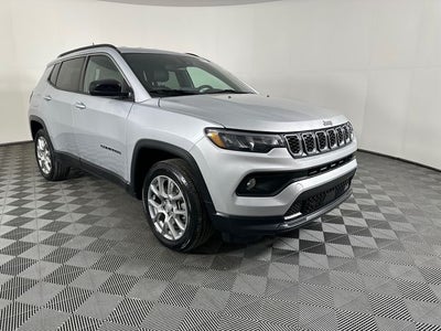2024 Jeep Compass Latitude Lux