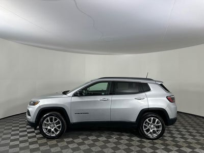 2024 Jeep Compass Latitude Lux