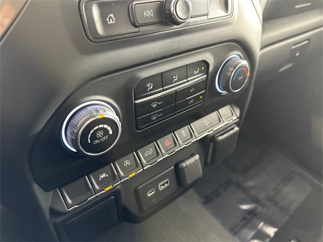 2023 Chevrolet Silverado 1500 Custom Trail Boss