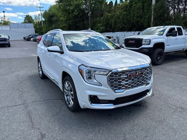 2023 GMC Terrain Denali