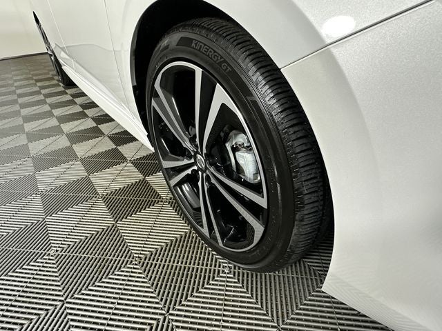 2023 Nissan Sentra SR Premium Package