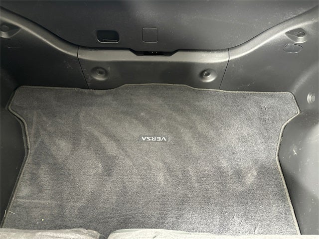 2010 Nissan Versa 1.8 SL