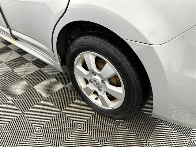 2010 Nissan Versa 1.8 SL