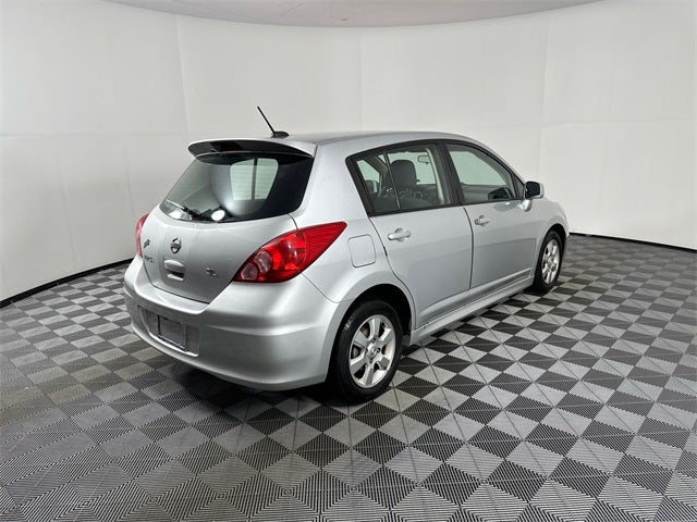 2010 Nissan Versa 1.8 SL