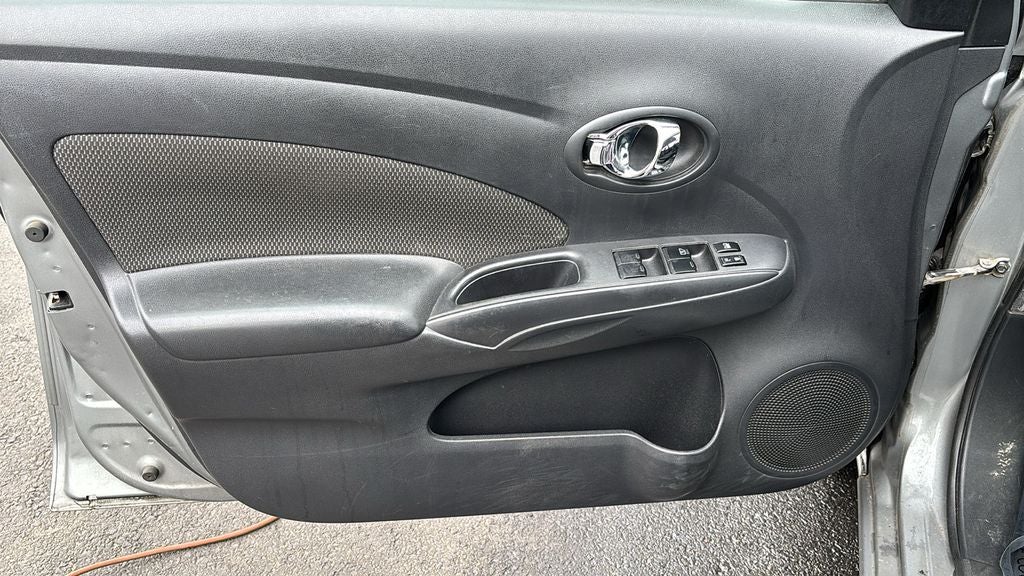 2013 Nissan Versa 1.6 SV