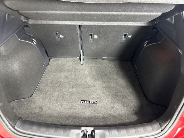 2023 Nissan Kicks SR Premium Package