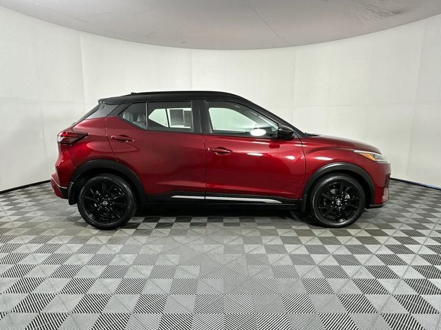 2023 Nissan Kicks SR Premium Package