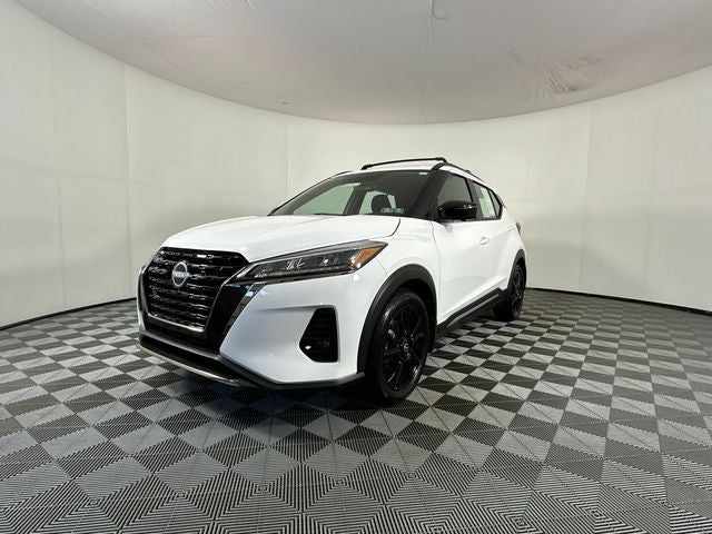 2023 Nissan Kicks SR Interior Electronics Package