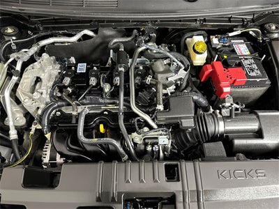 2025 Nissan Kicks SR