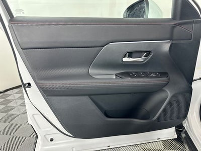 2025 Nissan Kicks SR Interior Electronics Package