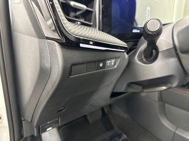 2025 Nissan Kicks SR Interior Electronics Package