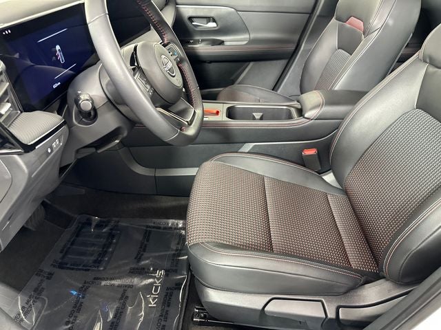 2025 Nissan Kicks SR Interior Electronics Package