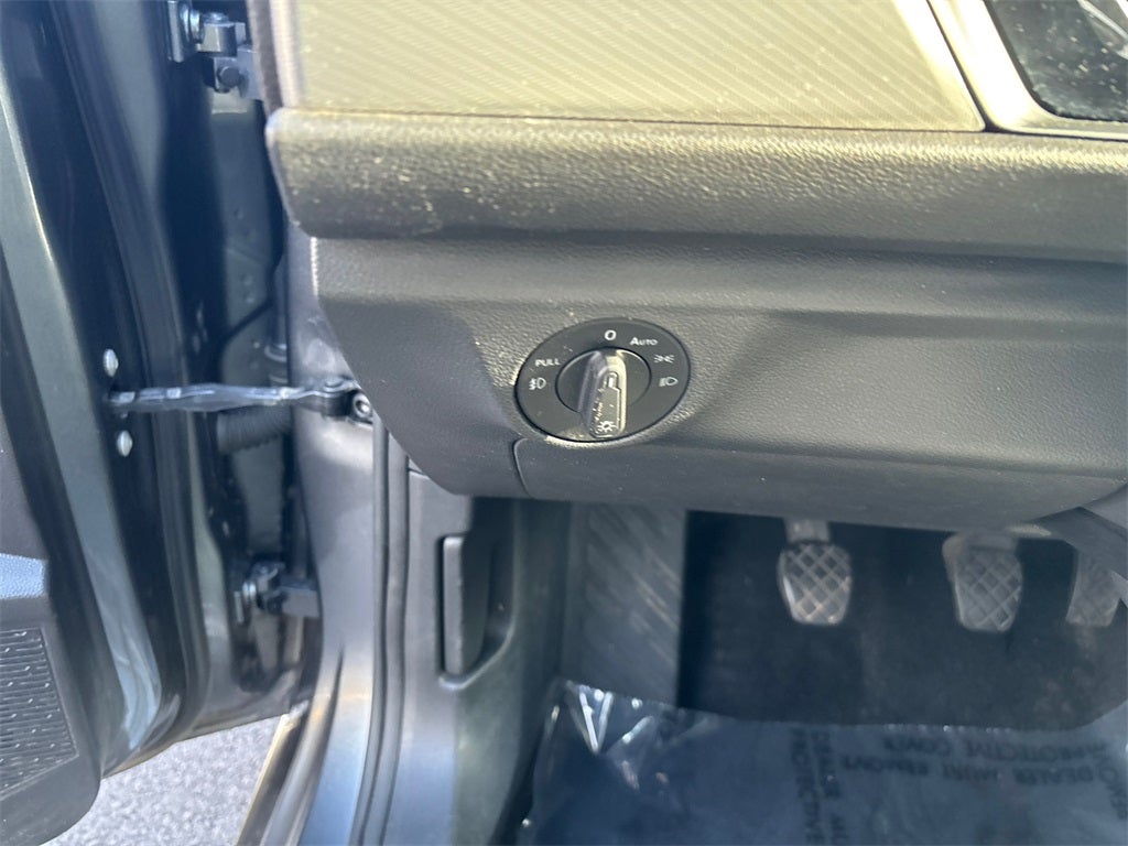 2020 Volkswagen Jetta R-Line