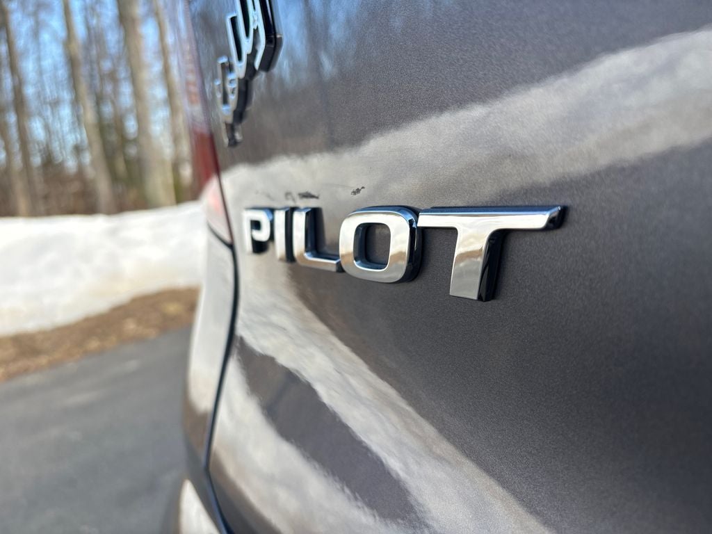 2021 Honda Pilot Touring 8 Passenger